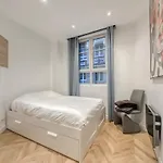 Luxury Place Near Champs Elysees