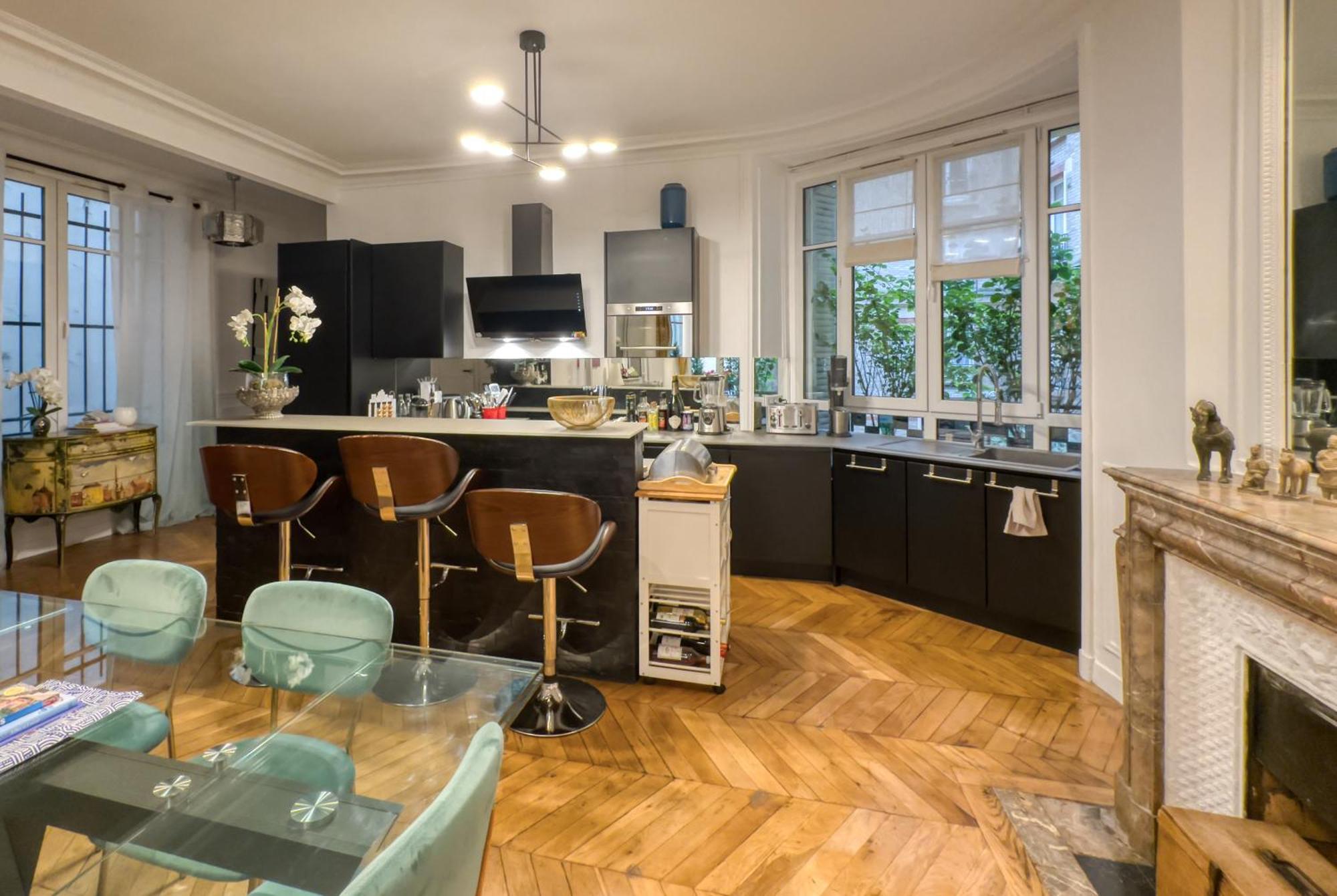 Luxury Place Near Champs Elysees Apartment *