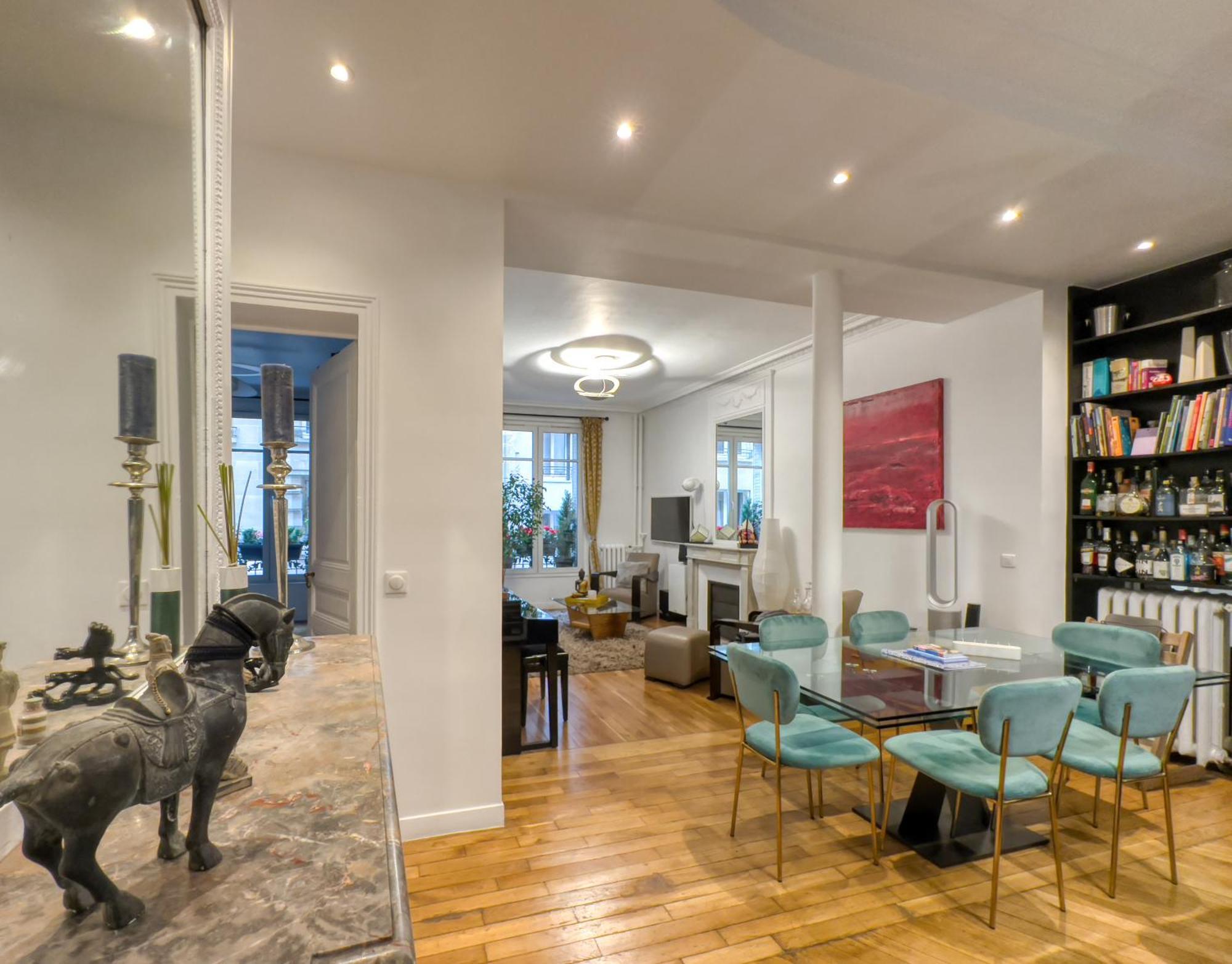 Apartment Luxury Place Near Champs Elysees