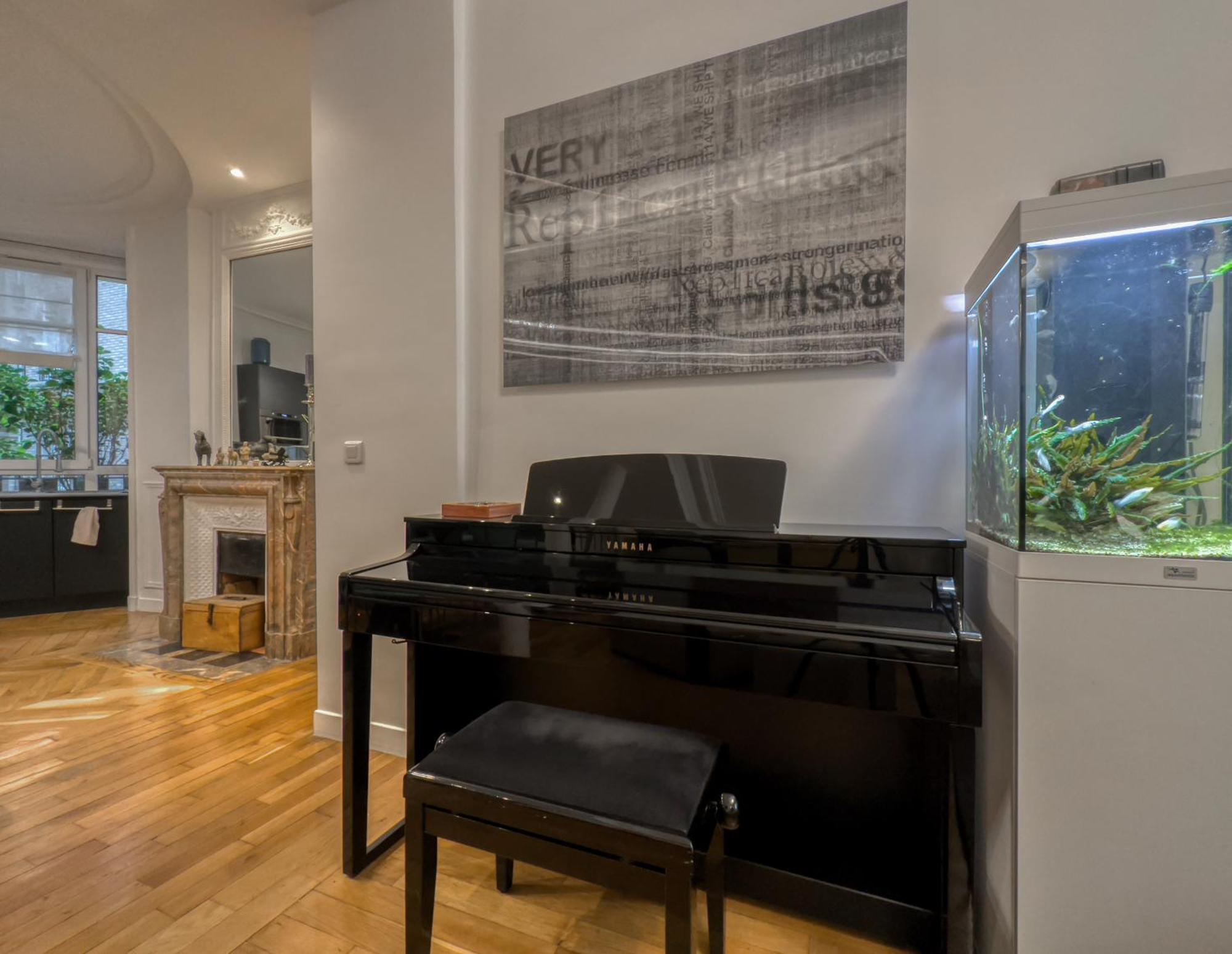Luxury Place Near Champs Elysees Apartment Paris