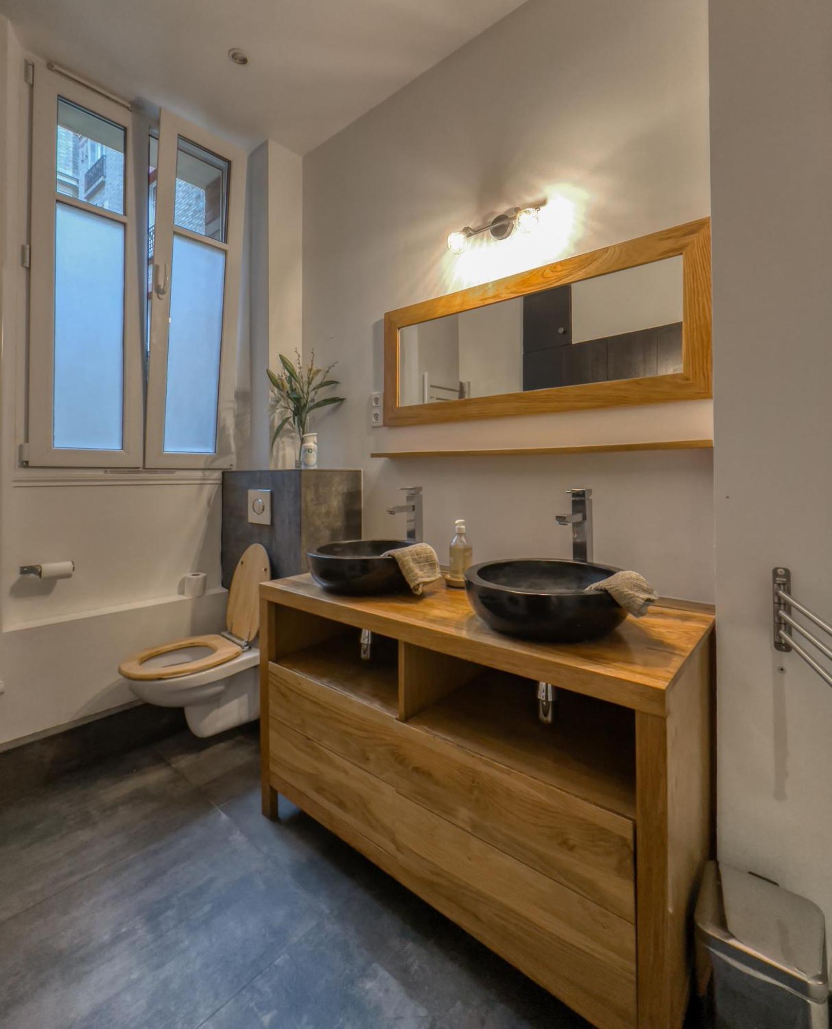 Luxury Place Near Champs Elysees Paris